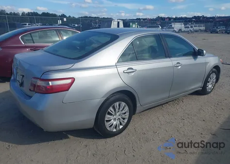 2007 Toyota Camry Ce z USA, uszkodzony, nr VIN 4T1BE46K47U667842